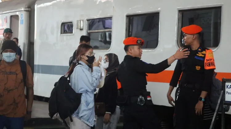 KAI Atur Jadwal Kereta dengan GAPEKA saat Lonjakan Mudik