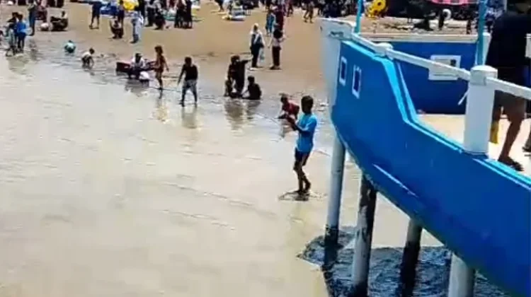 Pantai Balongan Indah Dua Destinasi Favorit Warga Indramayu saat Lebaran