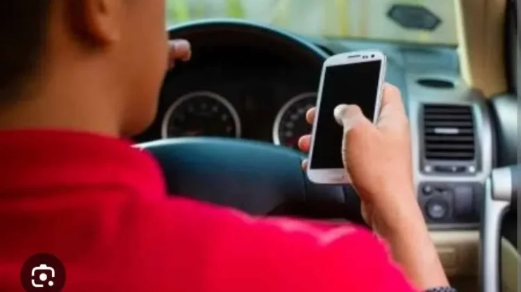 Tips Hindari Kecelakaan di Jalan Raya