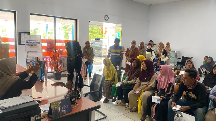 Ribuan Warga Majalengka Terima Bantuan PKH, Total Anggaran Rp2,64 Miliar