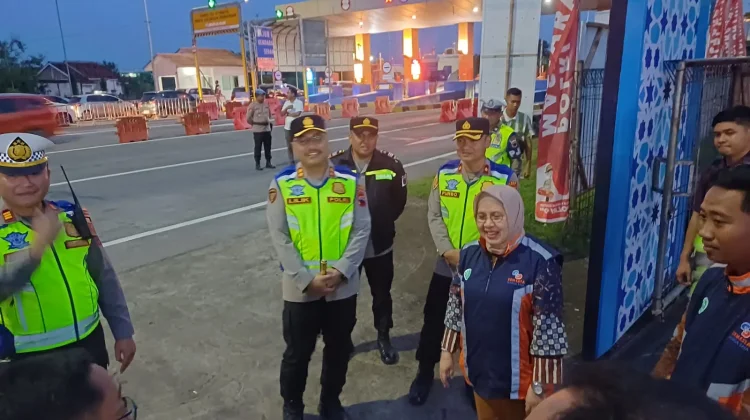 Arus Balik di Tol Kanci-Pejagan Padat, Pengendara Diminta Disiplin