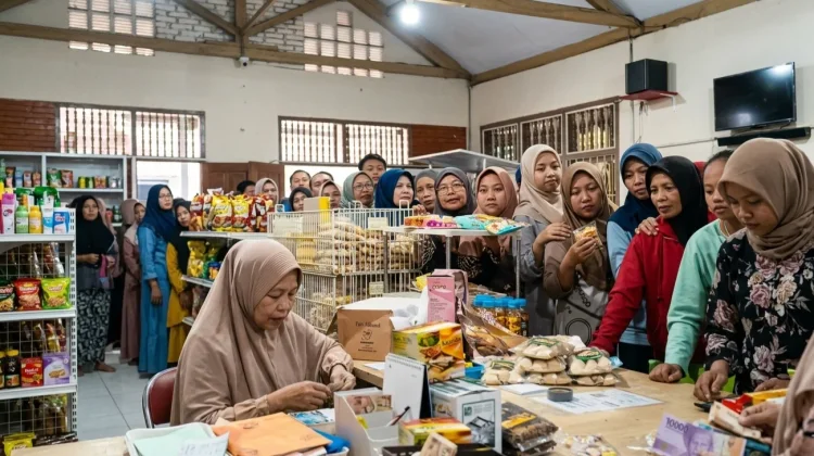 Rumah Makan Kita Jadi Pusat Oleh-Oleh di Kuningan