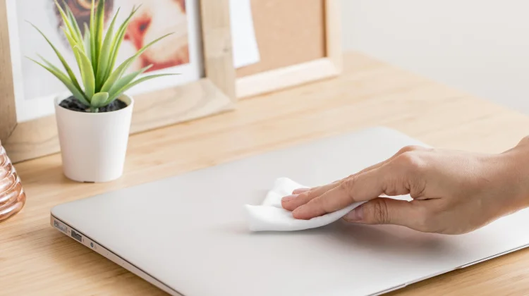 Laptop Awet dengan Perawatan Sederhana Ini