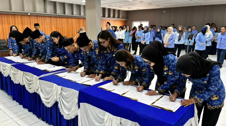 RRI Lantik Ratusan PNS, 12 di Antaranya dari RRI Cirebon