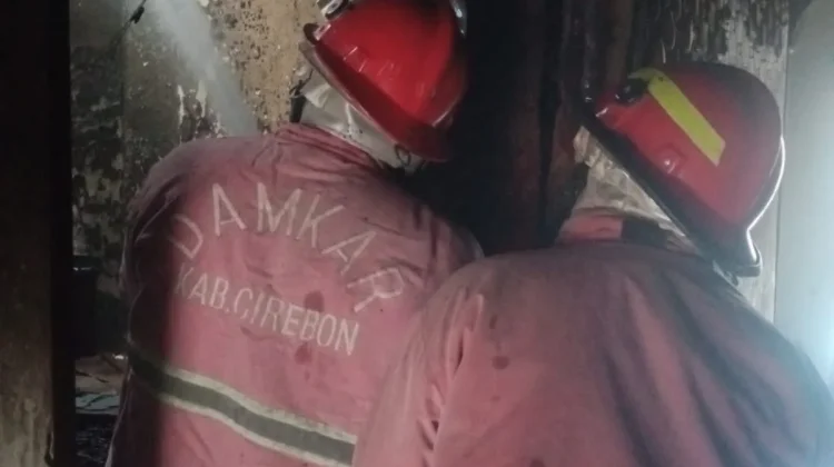 Kebakaran Rumah di Arjawinangun Diduga Korsleting Listrik