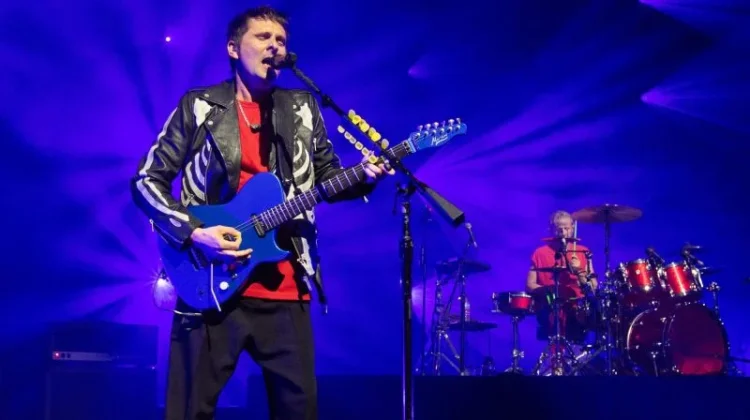 Ledakan Spektrum Ruang Angkasa ala Muse