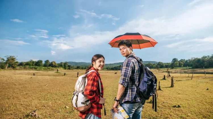 Tips Nyaman Bepergian saat Cuaca Terik