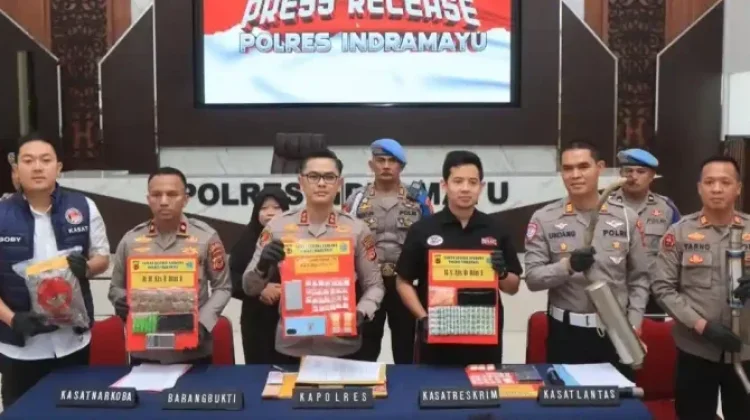 Polres Indramayu Gagalkan Peredaran 1 kg Ganja di Anjatan