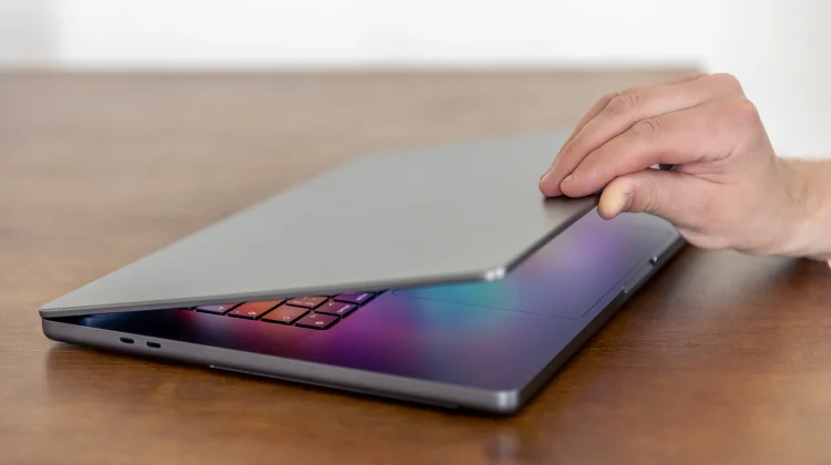 Mana yang Lebih Cocok untuk Pengguna, Chromebook atau Laptop Windows?