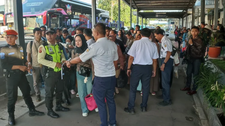KA Bangunkarta Terganggu di Bumiayu, KAI Daop 3 Cirebon Minta Maaf