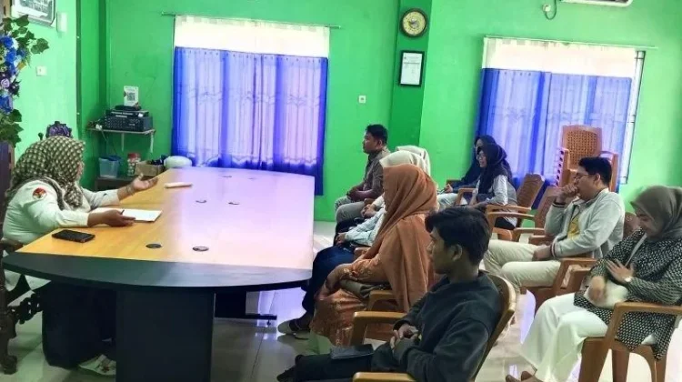 KUA Plumbon Gelar Bimwin untuk Tekan Risiko Perceraian