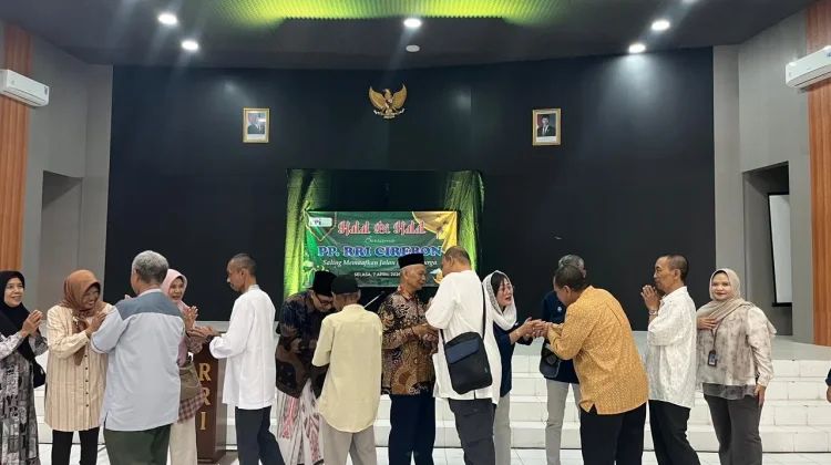 Momen Halal Bihalal, Kepala RRI Cirebon Ajak Pererat Kebersamaan