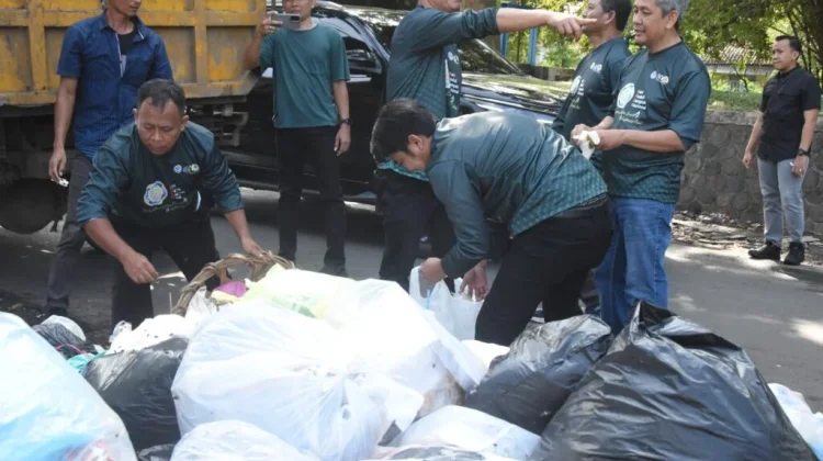 Pemkab Cirebon Dorong Kolaborasi dan Inovasi Pengelolaan Sampah