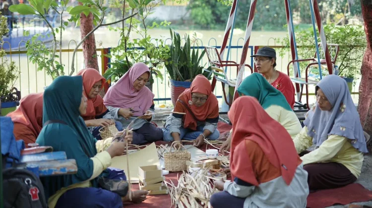Pertamina Patra Niaga Raih PROPER Emas melalui Inovasi FAME dan Eceng Gondok