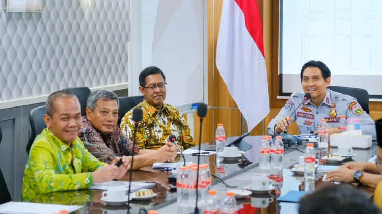Pemkab Indramayu Gandeng DJP Atasi Penurunan PPh