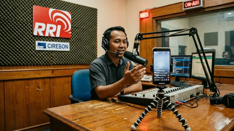 Radio Masa Kini: antara Imajinasi dan Layar Kaca TikTok