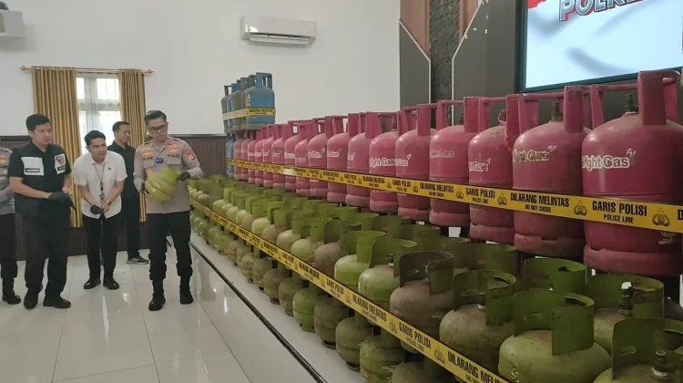 Polres Indramayu Bongkar Praktik Pengoplosan Gas Elpiji di Gantar