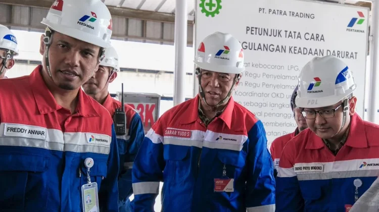 Komut Pertamina Patra Niaga Tinjau Fuel Terminal Padalarang
