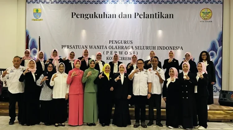 Siti Farida Pimpin PERWOSI Kota Cirebon 2026 - 2030