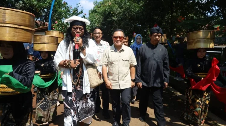 Hajat Bumi Cikeleng Kuningan Merawat Warisan Leluhur