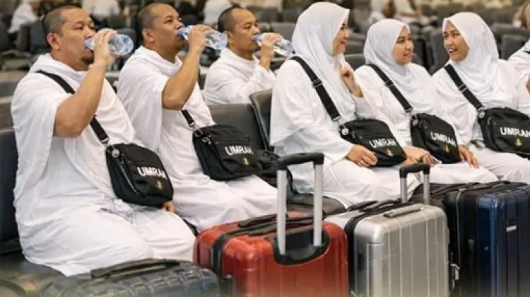 Jemaah Haji Cirebon Berkumpul di Makorem jelang Keberangkatan