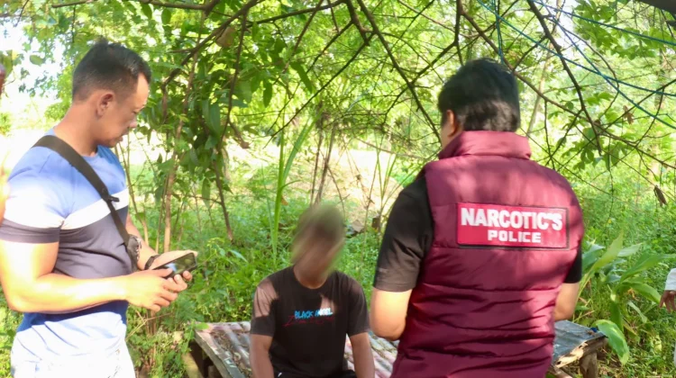 Polisi Amankan Pengedar Obat Terlarang di Majalengka, Sita Ratusan Botol Miras