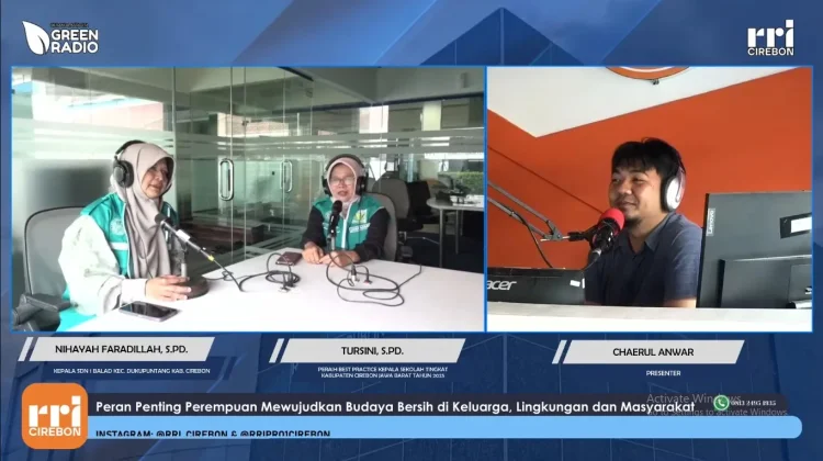 Perempuan Jadi Agen Perubahan Budaya Bersih melalui Komunitas Sekolah