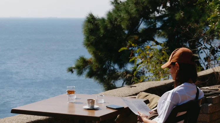 Sesuatu yang Tidak Boleh Orang Tahu Tentang Kita
