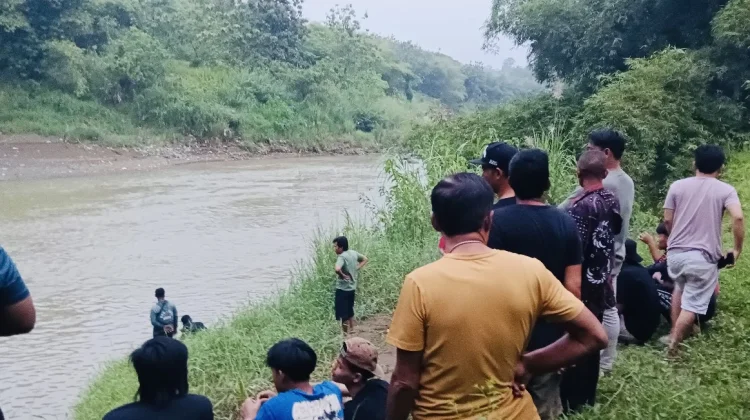 Dua Pelajar SMP Tenggelam di Sungai Cisanggarung