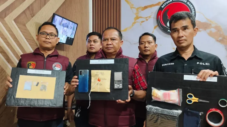 Polisi Tangkap Pelaku Narkotika Asal Bekasi di Kuningan
