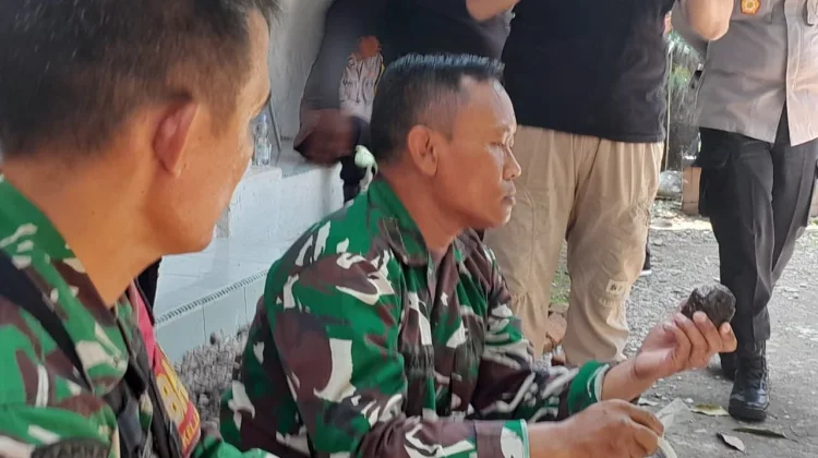 Warga Lemahwungkuk Cirebon Temukan Benda Diduga Granat Nanas