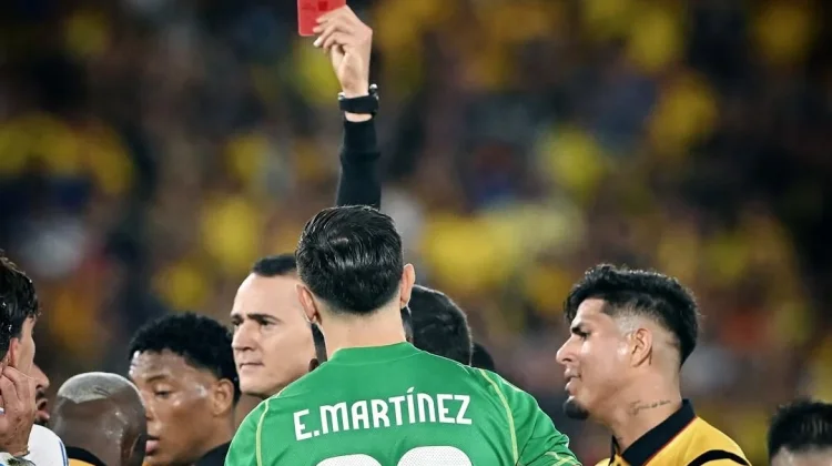 FIFA Siapkan Aturan Kartu Merah Baru untuk Piala Dunia 2026