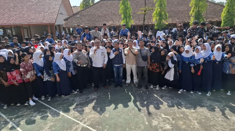 Perangi Narkotika dari Sekolah, Satnarkoba Majalengka Edukasi Pelajar
