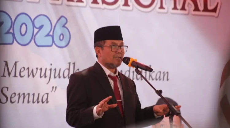 Bupati Cirebon Imron Tekankan Peran Guru sebagai Agen Perubahan di Hardiknas
