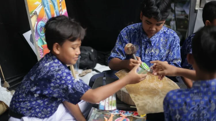 Hardiknas 2026, DPRD Cirebon Dorong Pendidikan Jadi Prioritas Pembangunan Daerah