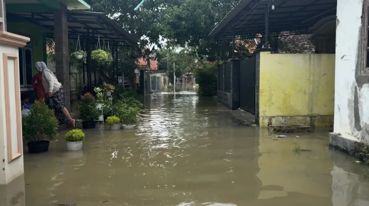 Hujan Deras Rendam Tiga Desa di Kecamatan Panguragan Kabupaten Cirebon