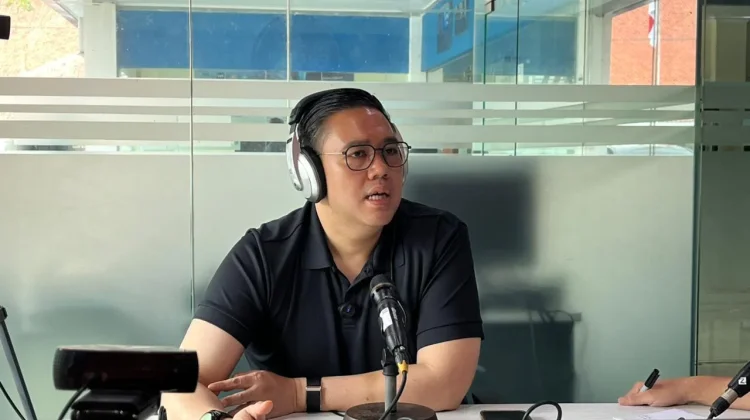 Komisi I DPR: Pembatasan Medsos Lindungi Identitas Anak Indonesia
