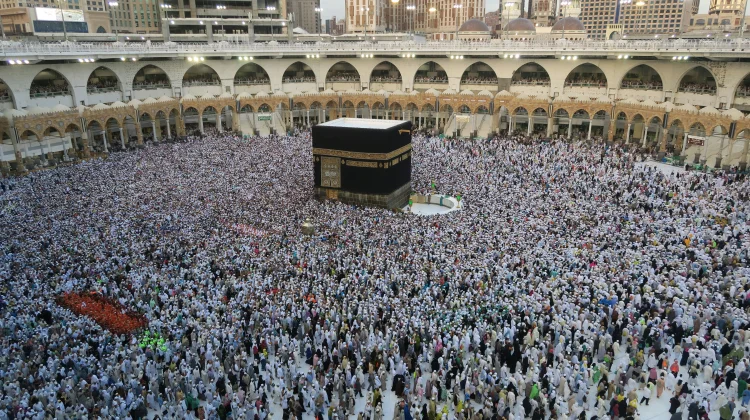 Jemaah Haji dengan Kondisi Kesehatan Menurun Ditunda Berangkat