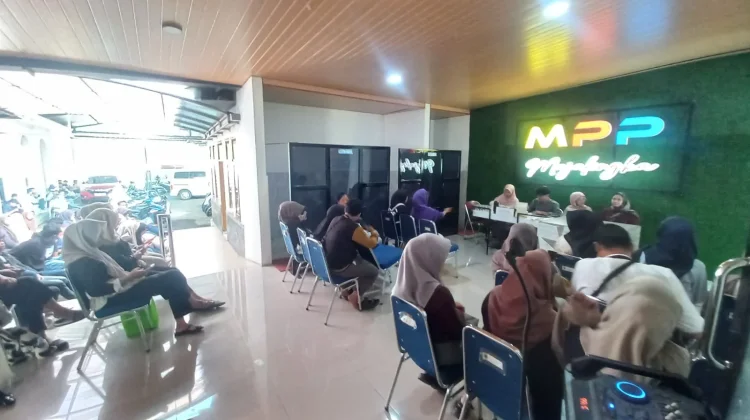 MPP Majalengka Diserbu Pencari Kerja, Antrean Kartu Kuning Membludak