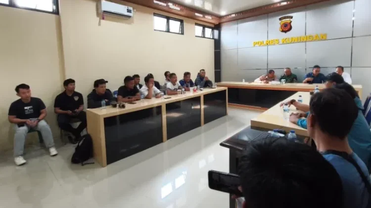 Polres Kuningan Mediasi Pendukung Persib-Persija Pasca-Insiden Caracas