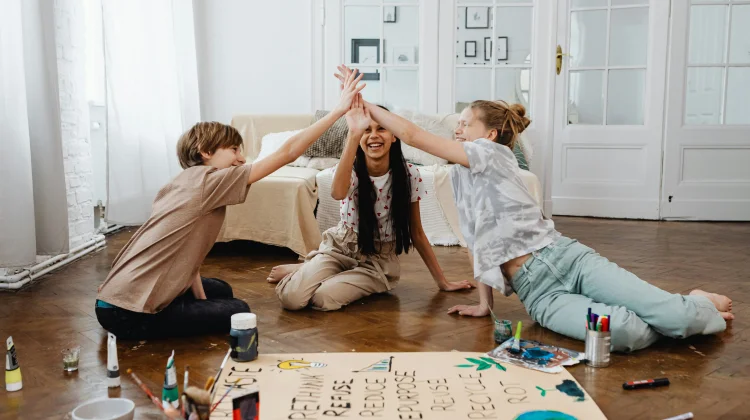 Emotional Contagion, Alasan Kenapa Emosi Orang Lain Bisa “Menular”