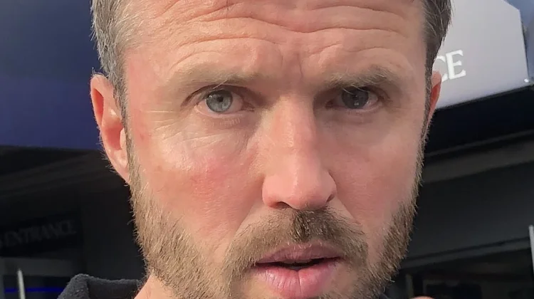 Michael Carrick Dekati Kursi Permanen MU