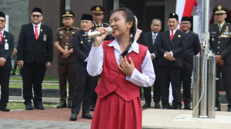 Suara Merdu Siswi SD Warnai Harkitnas Kuningan