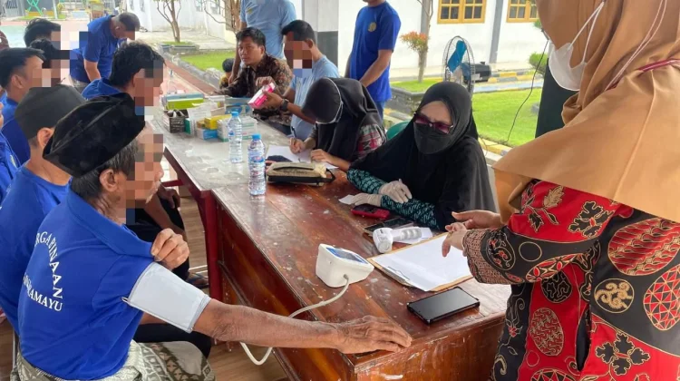 Tim Medis Lapas Indramayu Pastikan Kesehatan Warga Binaan Terjaga