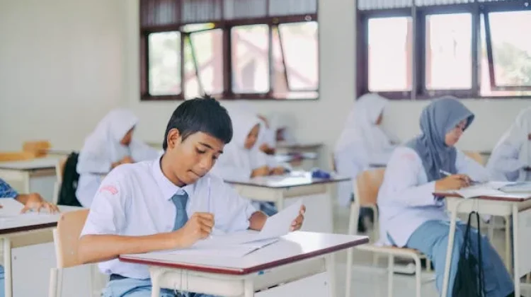DPRD Kabupaten Cirebon Tekankan Pendidikan Karakter di Sekolah Maung