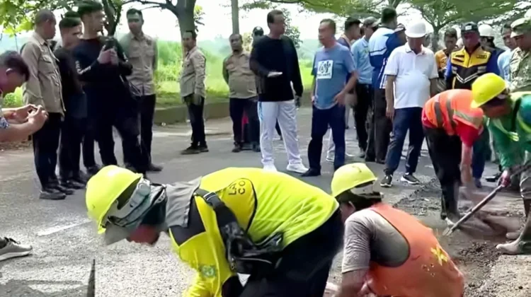 Perbaikan Jalan Cigasong-Jatiwangi, Bupati Majalengka Kawal Kualitas Pengerjaan