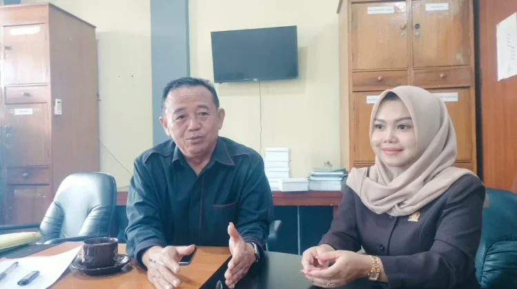 Fraksi PDI Perjuangan Tolak Retribusi Puskesmas Kuningan