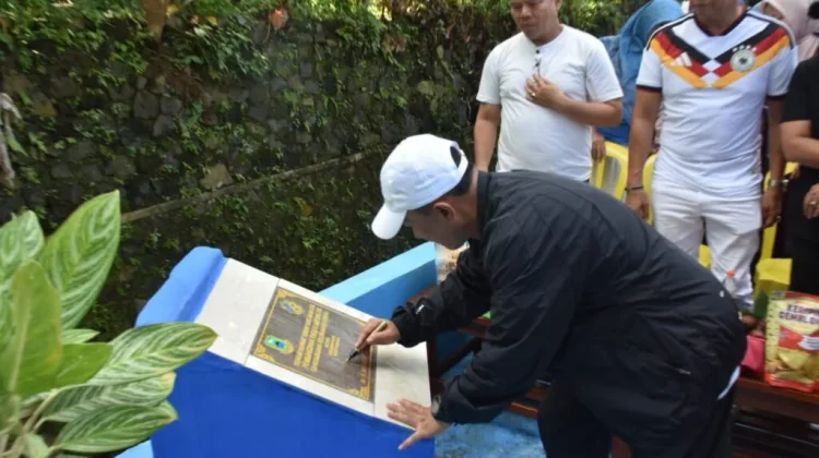 Bupati Kuningan Resmikan Kampung KB Sangga Buana Cijoho