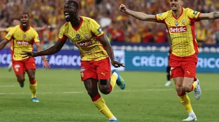 Kalahkan Nice, RC Lens Juara Piala Prancis