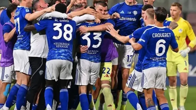Como Cetak Sejarah Lolos ke Liga Champions